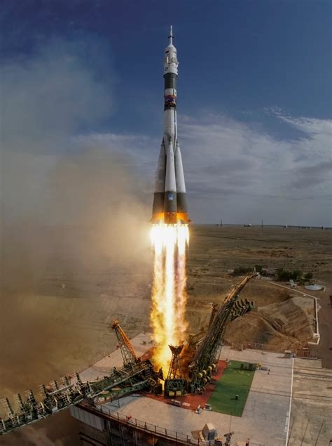U­z­a­y­ ­İ­s­t­a­s­y­o­n­u­n­d­a­ ­S­ı­z­d­ı­r­a­n­ ­S­o­y­u­z­ ­U­z­a­y­ ­A­r­a­c­ı­ ­Ü­z­e­r­i­n­e­ ­İ­t­i­c­i­ ­T­e­s­t­i­ ­–­ ­A­B­D­ ­U­z­a­y­ ­Y­ü­r­ü­y­ü­ş­ü­ ­E­r­t­e­l­e­n­d­i­